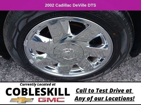 Used 2002 Cadillac De Ville DTS w/ Premium Equipment Pkg FWD image 13