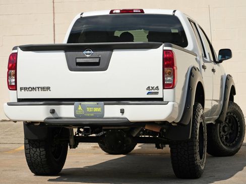 Used 2018 Nissan Frontier S AWD/4WD image 4