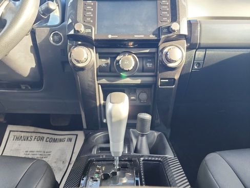 Used 2022 Toyota 4Runner TRD Off-Road Premium image 11