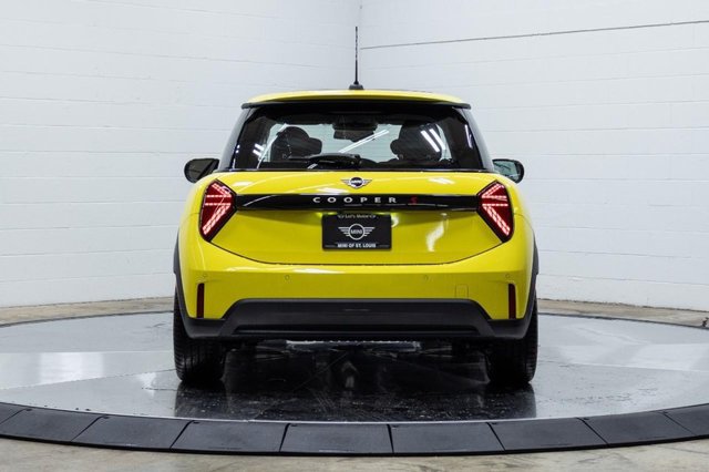 Certified 2026 MINI Cooper S FWD image 6