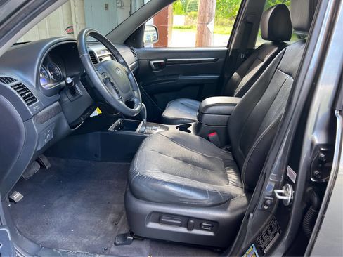 Used 2009 Hyundai Santa Fe Limited w/ Navigation Pkg 5 AWD/4WD image 9