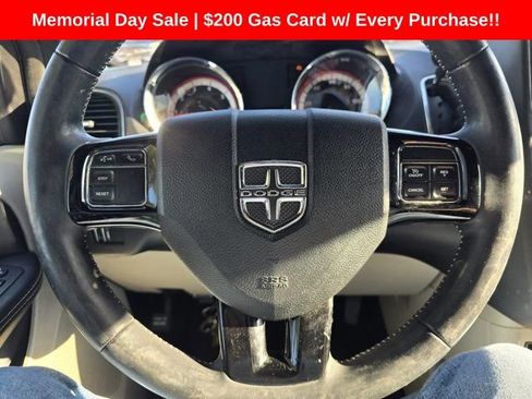 Used 2019 Dodge Grand Caravan SXT FWD image 12
