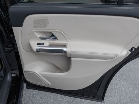 New 2026 Mercedes-Benz GLB 250 4MATIC image 18