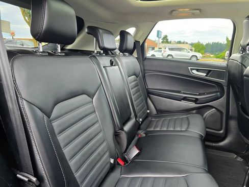 Used 2018 Ford Edge SEL w/ Canadian Touring Package AWD/4WD image 13