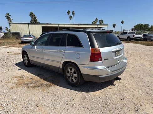 Used 2005 Chrysler Pacifica Touring FWD image 5