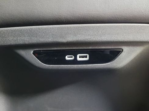 New 2026 Chrysler Pacifica Limited w/ S Appearance Package image 37