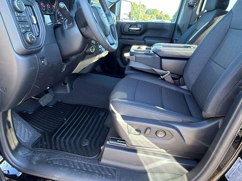 New 2026 Chevrolet Silverado 2500 Custom w/ Custom Value Package AWD/4WD image 17