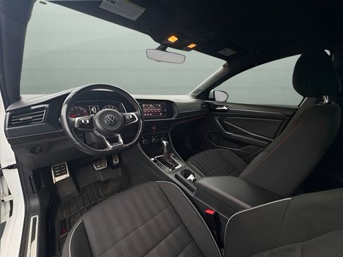 Used 2019 Volkswagen Jetta GLI image 21