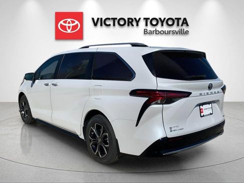 New 2026 Toyota Sienna Platinum AWD/4WD image 3