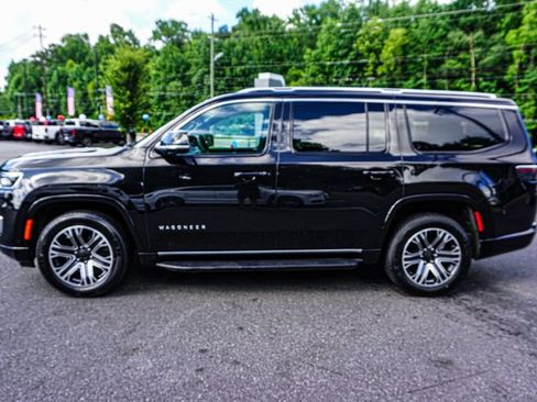 Used 2023 Jeep Wagoneer Series II image 6