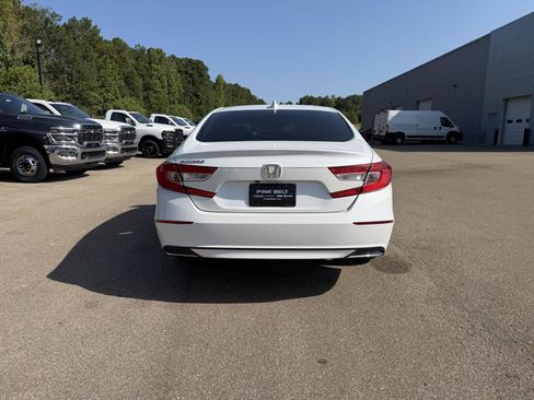 Used 2021 Honda Accord LX image 5