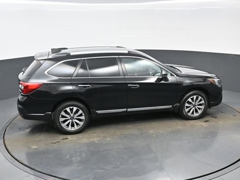 Used 2018 Subaru Outback 2.5i Touring image 36