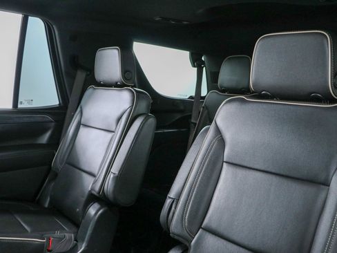 Used 2022 GMC Yukon SLT w/ SLT Premium Package RWD image 28