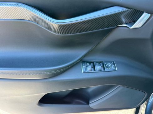 Used 2018 Tesla Model X 100D image 25