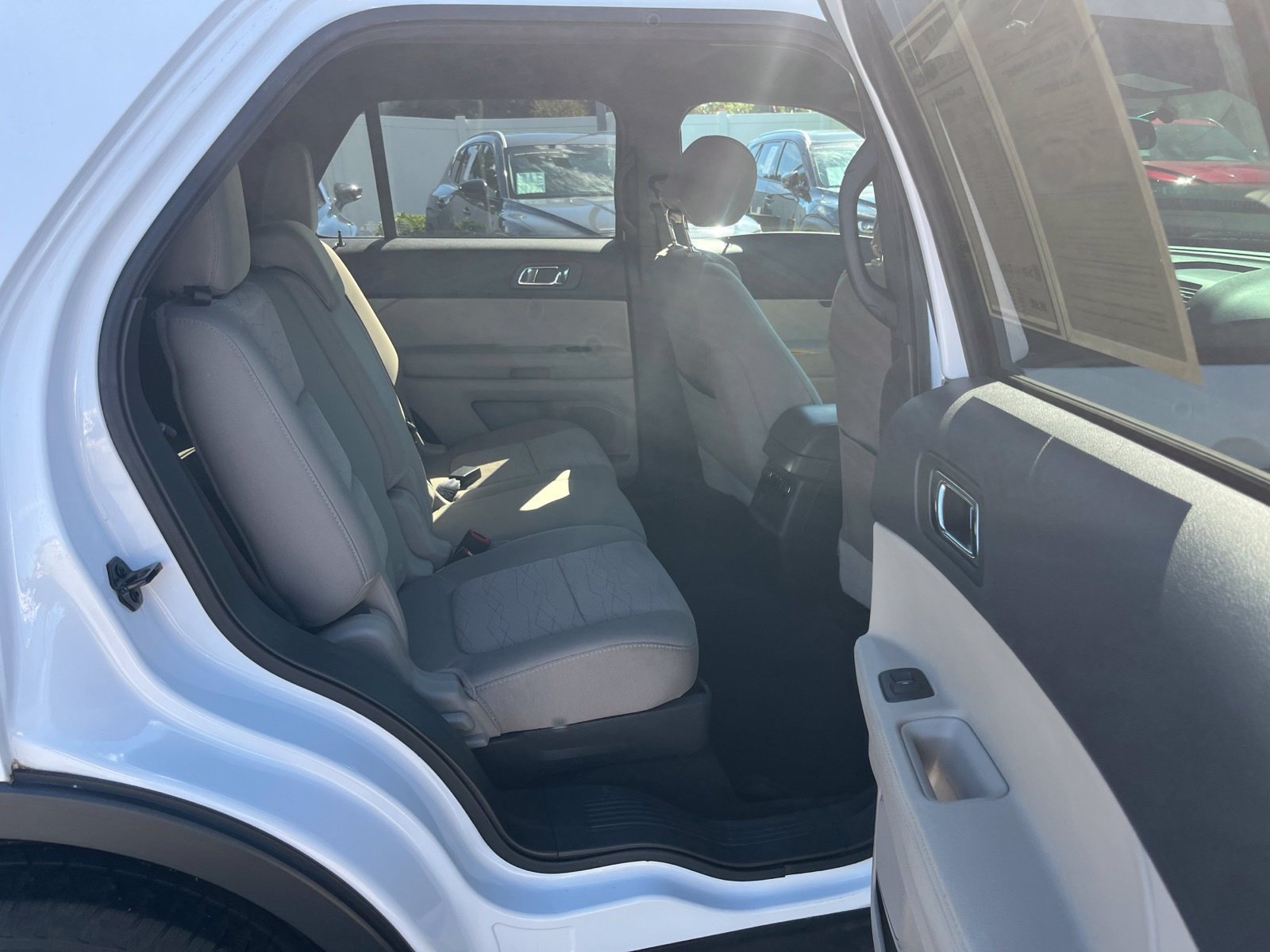 Used 2014 Ford Explorer FWD image 29