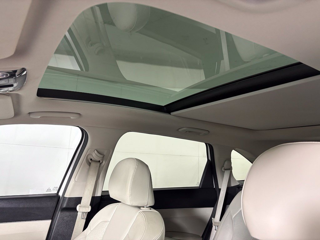 Used 2022 Kia Sorento S w/ Panoramic Sunroof Package FWD image 20