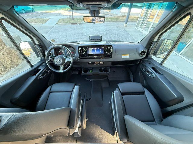 New 2025 Mercedes-Benz Sprinter 2500 image 26