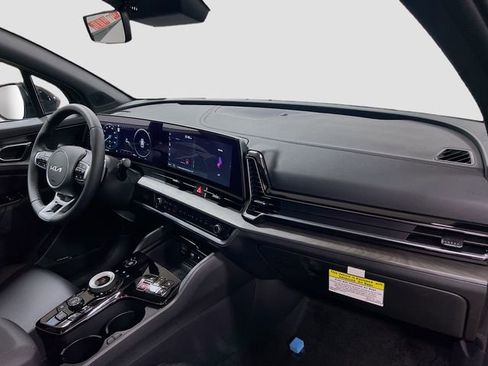 Certified 2025 Kia Sportage X-Line Prestige image 31