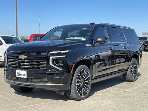 New 2025 Chevrolet Suburban High Country image 59