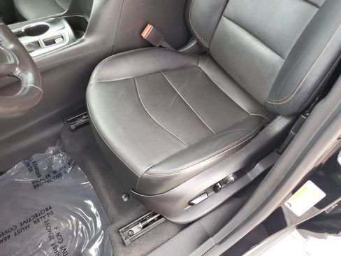 Used 2020 Chevrolet Equinox LT w/ Midnight Edition FWD image 20