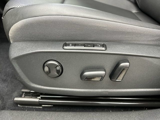 Used 2023 Volkswagen ID.4 Pro S Plus AWD/4WD image 14