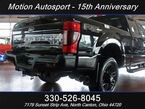Used 2022 Ford F250 Lariat w/ Black Appearance Package AWD/4WD image 11
