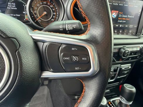 Used 2023 Jeep Gladiator Mojave w/ LED Lighting Group AWD/4WD image 46