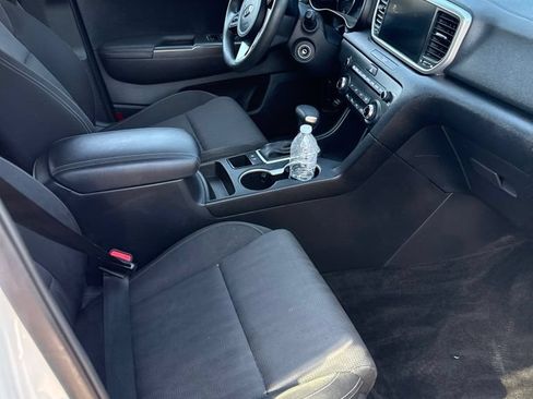 Used 2022 Kia Sportage LX FWD image 7