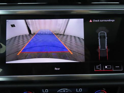 Used 2025 Audi Q3 2.0T Premium w/ Convenience Package image 16