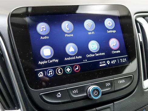 Used 2024 Chevrolet Malibu LT image 17