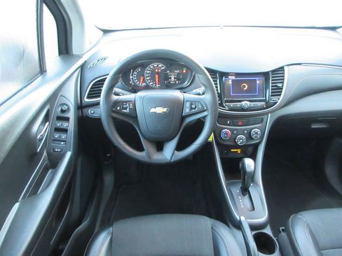 Certified 2022 Chevrolet Trax LT image 15