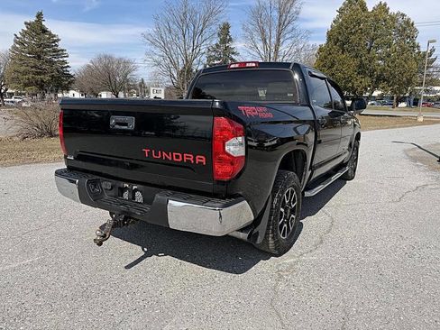 Used 2015 Toyota Tundra SR5 w/ TRD Off Road Package image 5