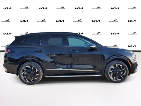 New 2025 Kia Sportage SX AWD/4WD image 8