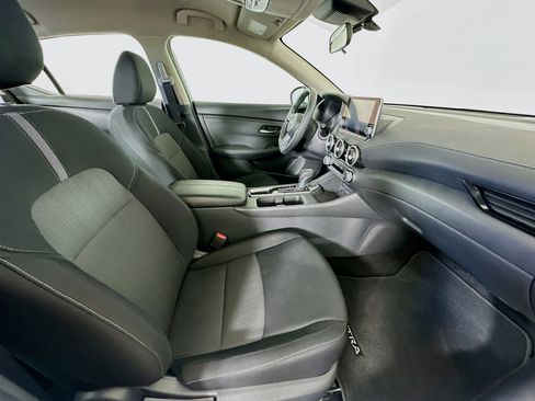 Used 2024 Nissan Sentra SV FWD image 28