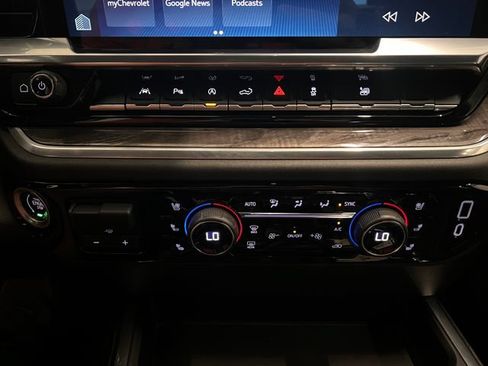 Used 2022 Chevrolet Silverado 1500 LTZ w/ Max Trailering Package AWD/4WD image 29