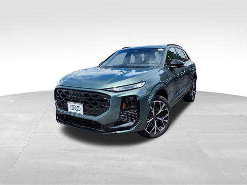 New 2026 Audi Q3 quattro 2.0T AWD/4WD image 3