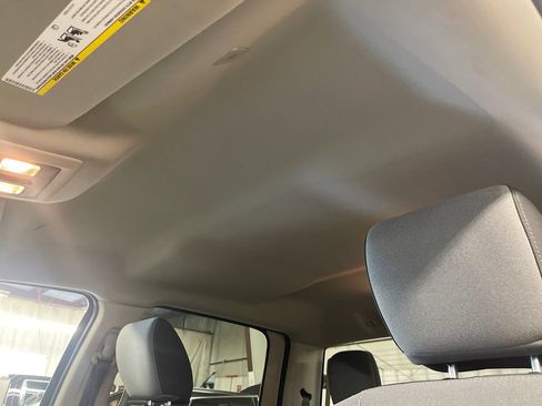 Used 2022 RAM 1500 Classic SLT w/ Electronics Convenience Group AWD/4WD image 13
