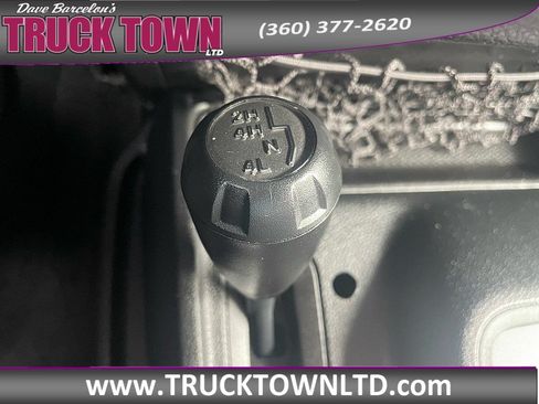 Used 2015 Jeep Wrangler Unlimited Sport w/ Max Tow Package AWD/4WD image 26