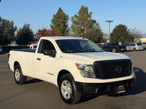 Used 2019 Nissan Titan S w/ S Utility Package image 7