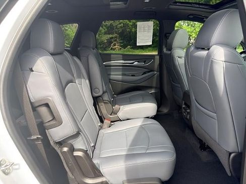 Used 2023 Dodge Durango R/T AWD/4WD image 16