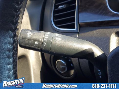 Used 2016 Ford Taurus Limited image 16