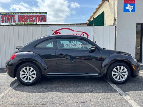 Used 2019 Volkswagen Beetle 2.0T S image 7