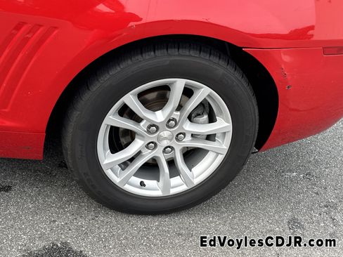 Used 2013 Chevrolet Camaro LT image 13