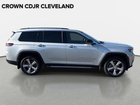 Used 2021 Jeep Grand Cherokee L Limited w/ Luxury Tech Group II AWD/4WD image 3