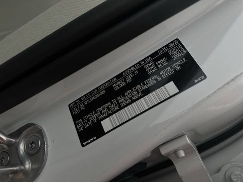 Used 2024 Volvo S60 B5 Plus w/ Climate Package image 35