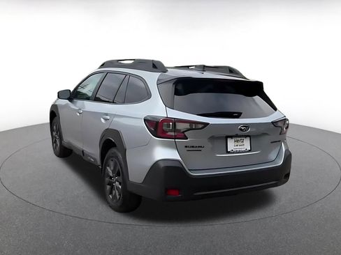 Used 2025 Subaru Outback Onyx Edition AWD/4WD image 11