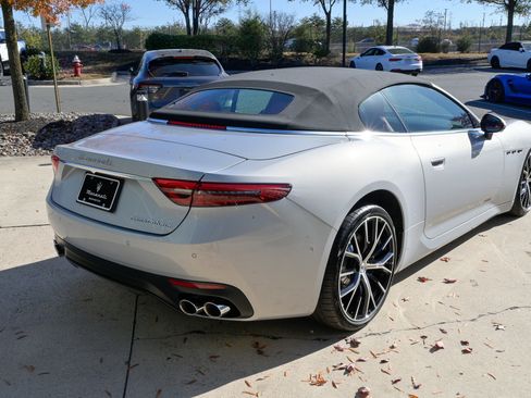 New 2026 Maserati GranCabrio Modena image 5