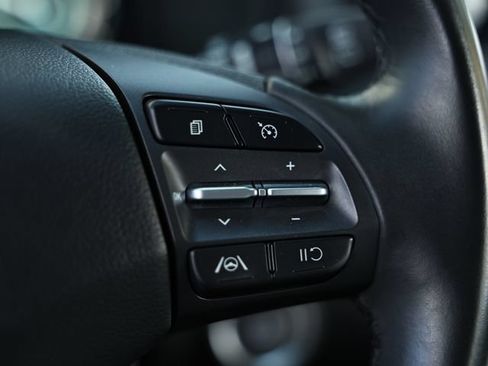 Used 2023 Hyundai Kona SEL FWD image 35