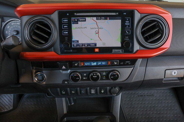 Used 2016 Toyota Tacoma TRD Sport RWD image 15