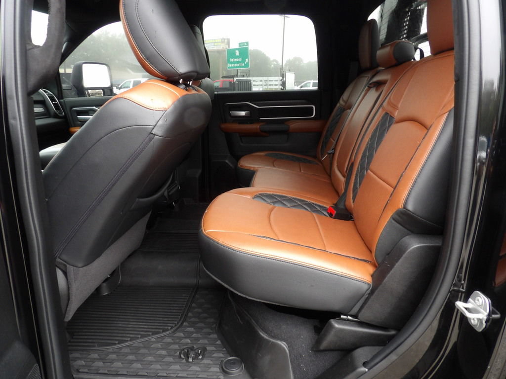 Used 2025 RAM 3500 Big Horn AWD/4WD image 29